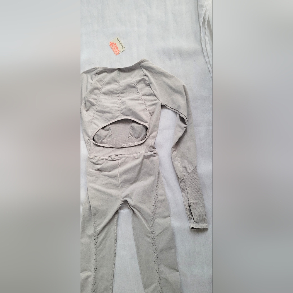 NWT! Free People Yoga/Activewear Good Karma Long Sleeve Women's Jumpsuit XS/S - Picture 10 of 17